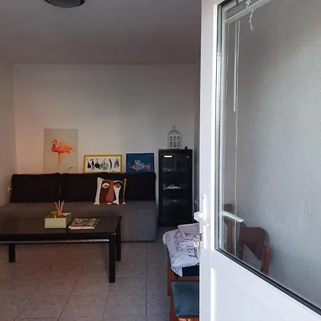 Blue Lagoon Apartment *